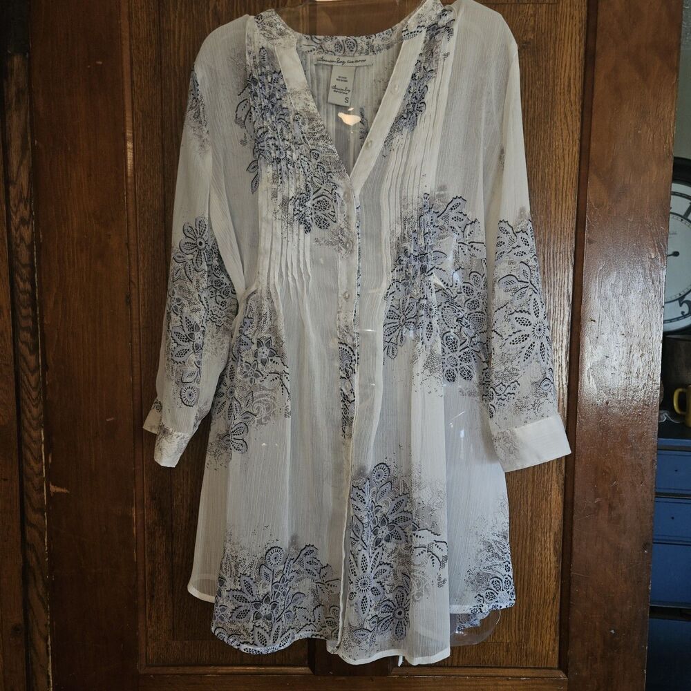 American Rag Women's Button Up‎ Printed Pintucked Blouse, White/Pale Blue Small